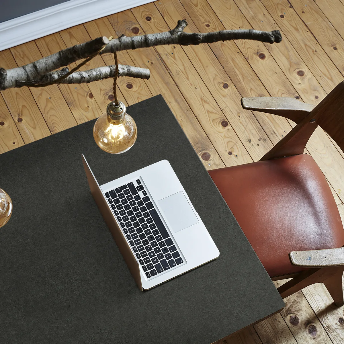 Laminate 10299 — S'Shades · Workspace, Table, Close-up